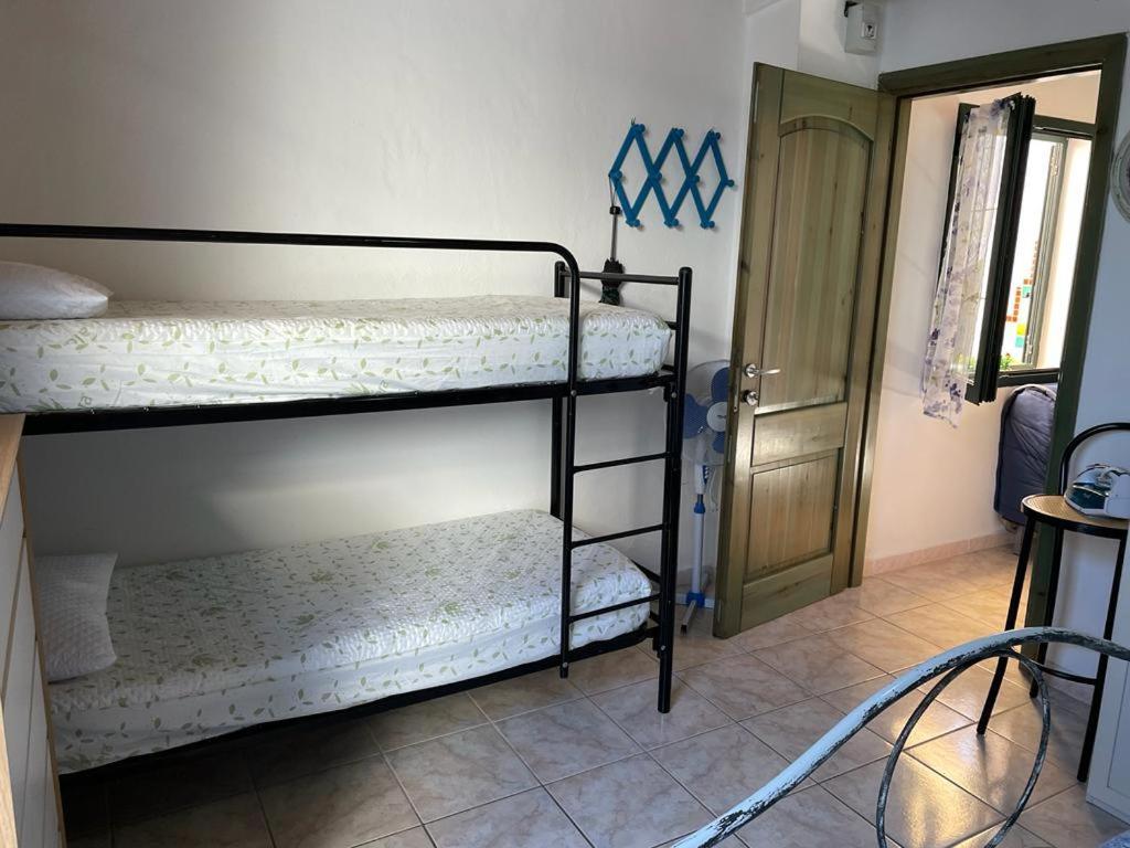 Bilocale Allegro Apartamento Cala Gonone Exterior foto